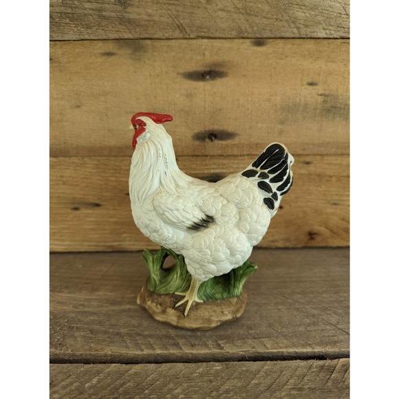 Vintage Porcelain Chicken Figurine / Made in Taiwan - Picture 2 of 7
